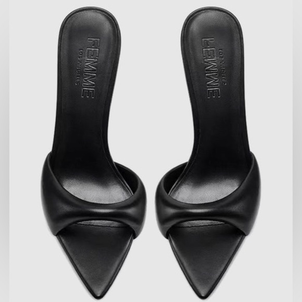 FEMME Los Angeles Saint Slipper Black NWOT